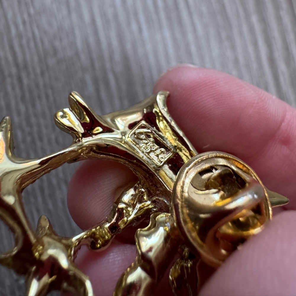 Vintage Gigi Giusti Guardian Angel Fairy Brooch Glitter Stars 1.5" Gold Tone Pin - Picture 4 of 4